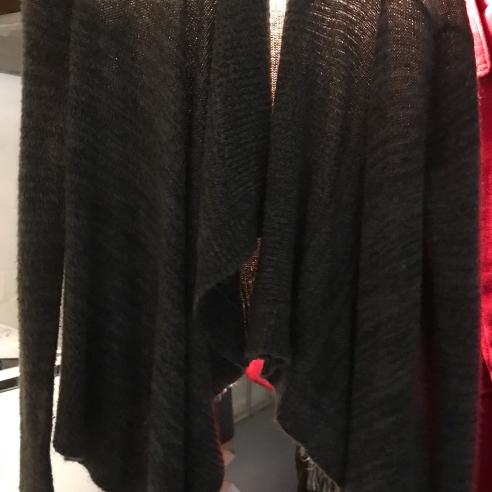 Clothes - Picture 7 of 8